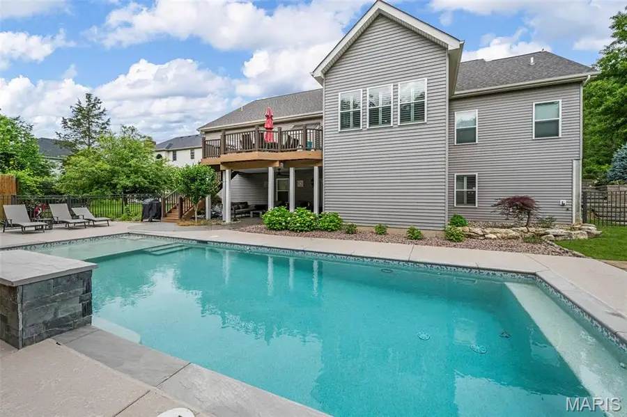 704 Wyndgate Estates Drive, Des Peres, MO 63131 - #2