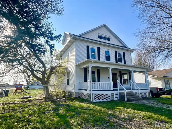 803 N State Street, Litchfield, IL 62056