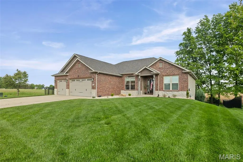 540 Glendale Drive, Troy, IL 62294 - #1