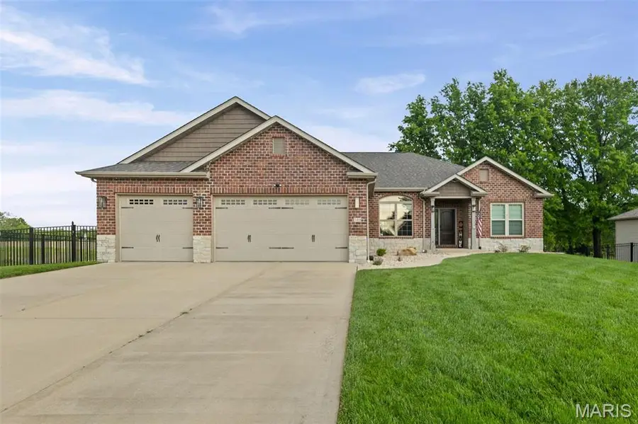 540 Glendale Drive, Troy, IL 62294 - #2