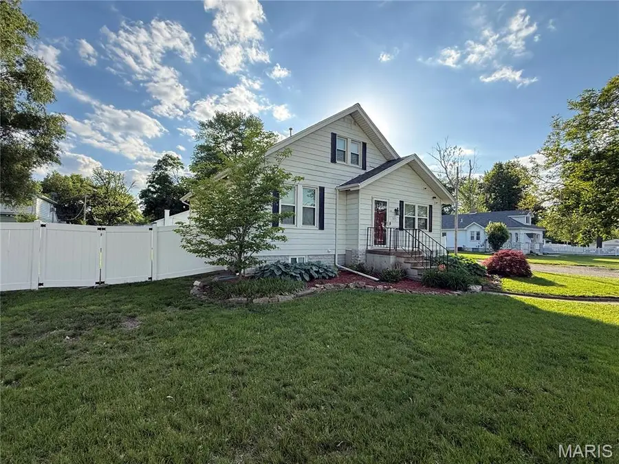 1305 West Boulevard, Belleville, IL 62221 - #2