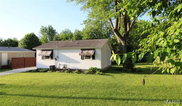 704 E Mortimer Street, New Florence, MO 63363