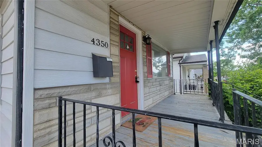 4350 Bingham Avenue, Saint Louis, MO 63116 - #2