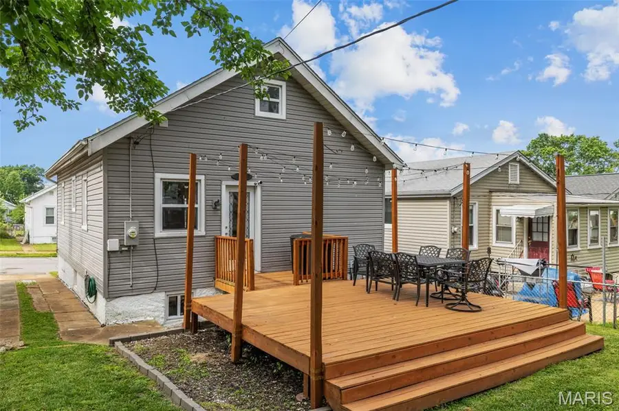 4329 Bingham Avenue, Saint Louis, MO 63116 - #2