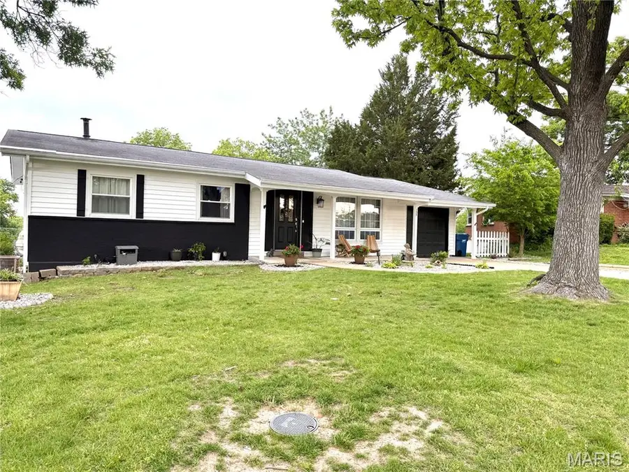 735 Hinder Drive, Saint Louis, MO 63125 - #2