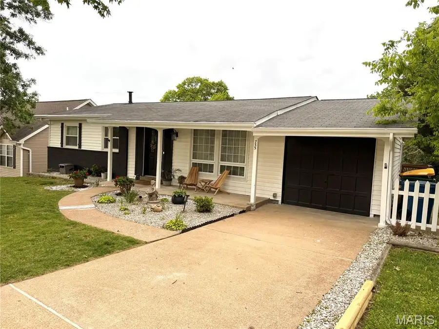 735 Hinder Drive, Saint Louis, MO 63125 - #3
