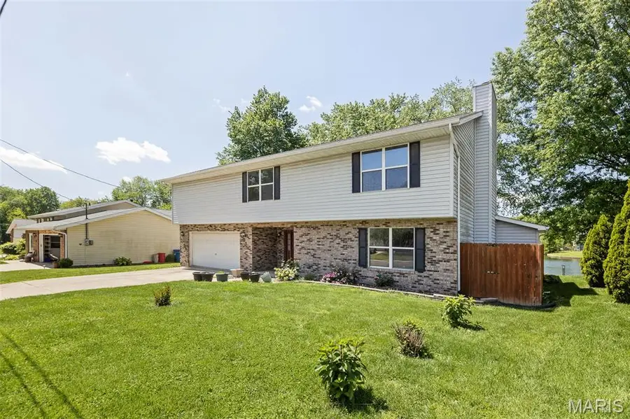 85 Sunray Drive, Highland, IL 62249 - #2
