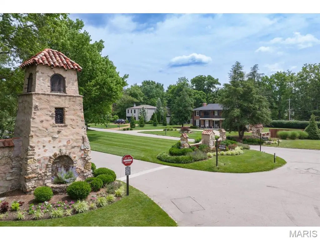 1 The Prado, Ladue, MO 63124 - #1