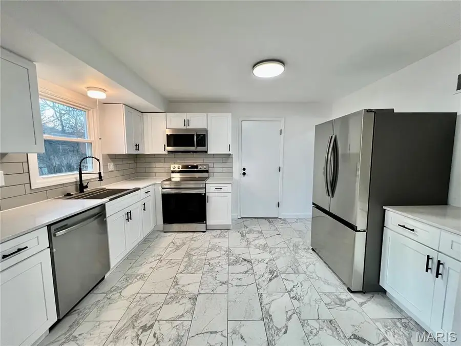 83 Grand Circle Drive, Maryland Heights, MO 63043 - #3