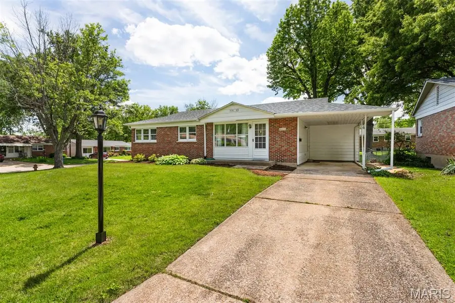 4800 Cayuga Drive, Saint Louis, MO 63123 - #3