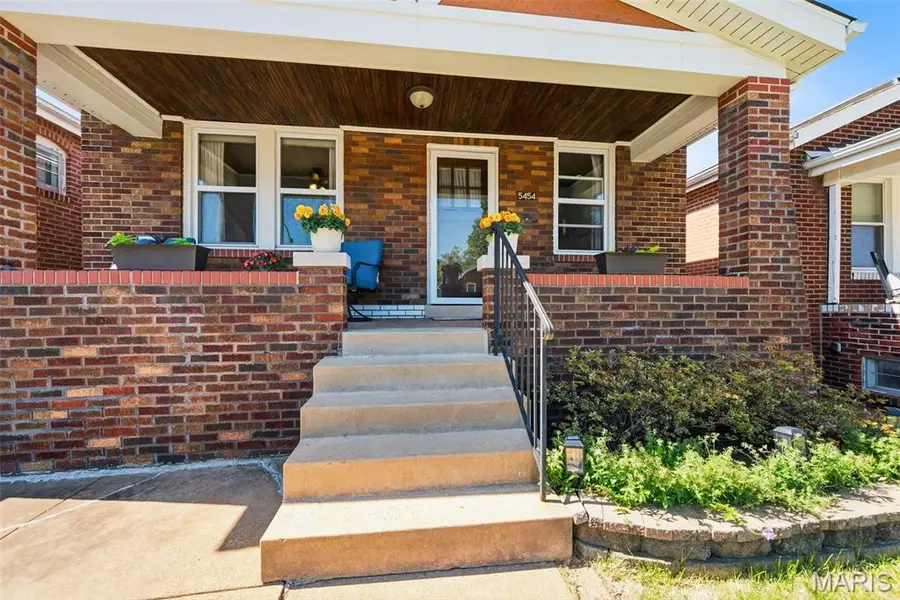 5454 Gresham Avenue, Saint Louis, MO 63109 - #2