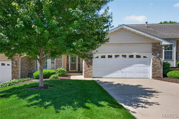 2917 Mac Arthur Drive #30, St Charles, MO 63301