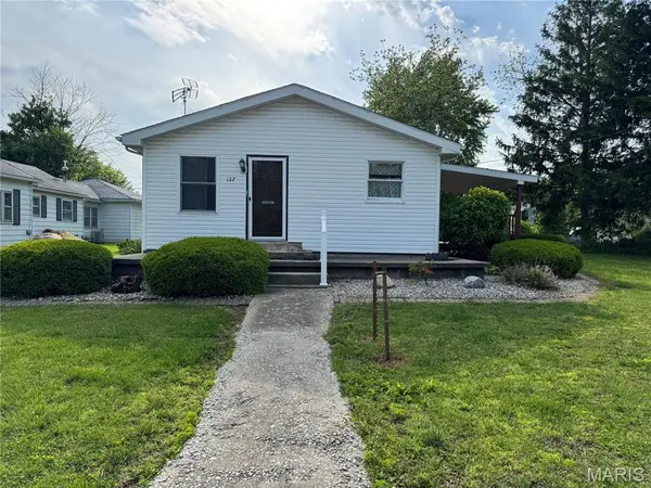 127 Hilton Avenue, Panama, IL 62077