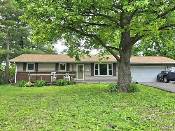 111 Theresa Drive, Troy, IL 62294