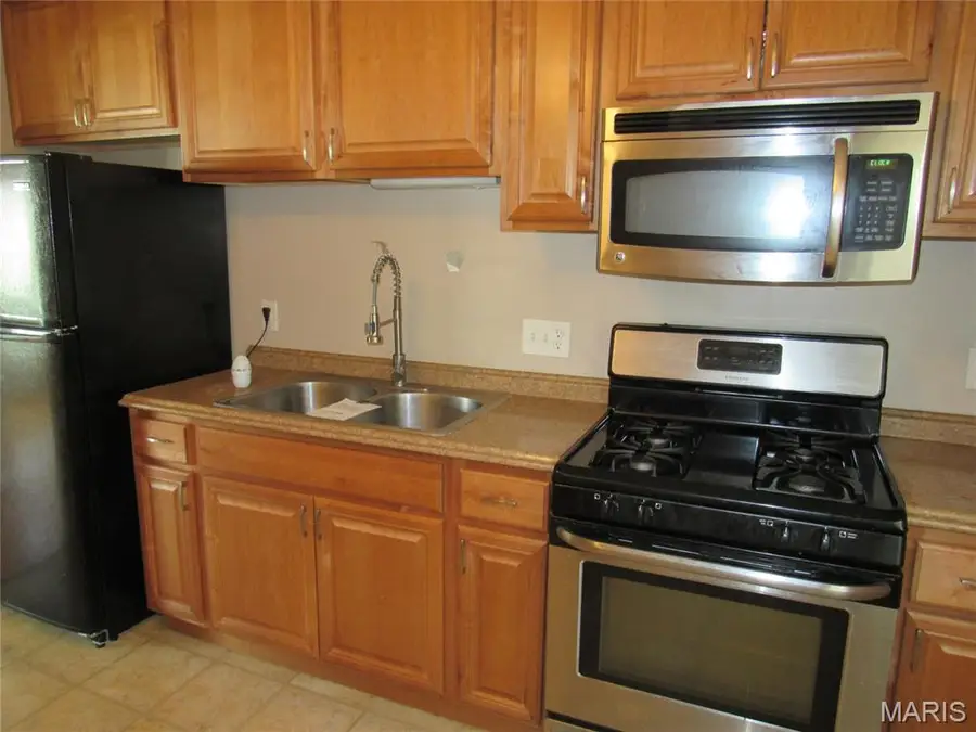 1090 Lindsay Lane, Florissant, MO 63031 - #3