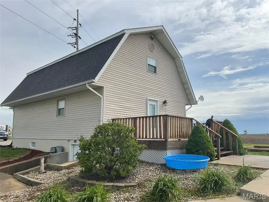 304 State Ave, Pocahontas, IL 62275 - #3