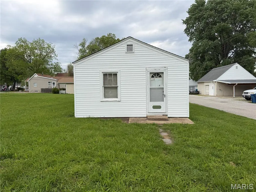 430 Tecumseh Street, Saint Charles, MO 63301 - #1