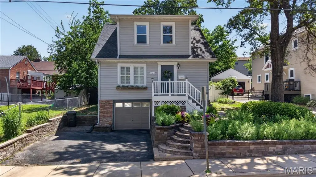 2510 Oakland Avenue, Saint Louis, MO 63143 - #1