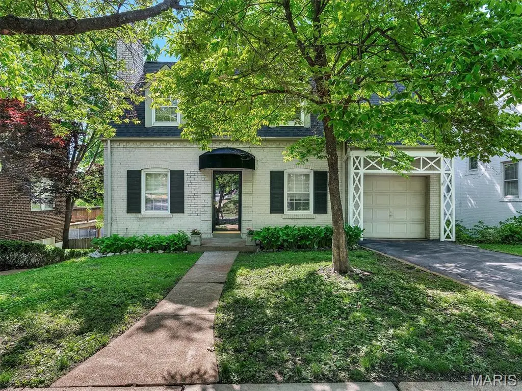519 N Bemiston Avenue, University City, MO 63130 - #1