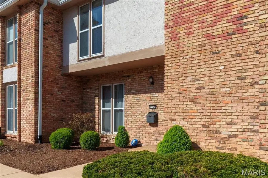 1129 Rue La Ville #1129, Creve Coeur, MO 63141 - #3