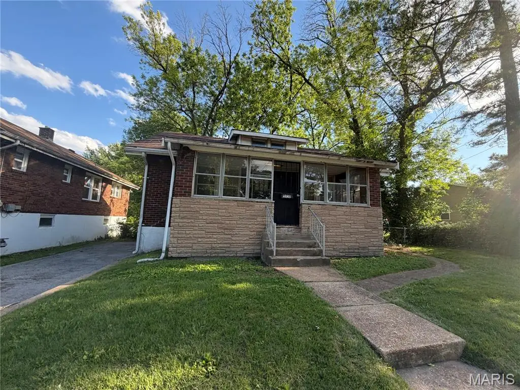 9450 Baltimore Avenue, Saint Louis, MO 63114 - #1