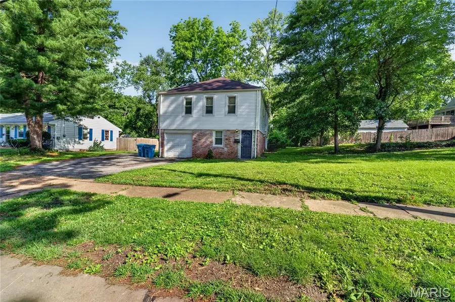 615 Derinda Avenue, Saint Louis, MO 63135 - #3
