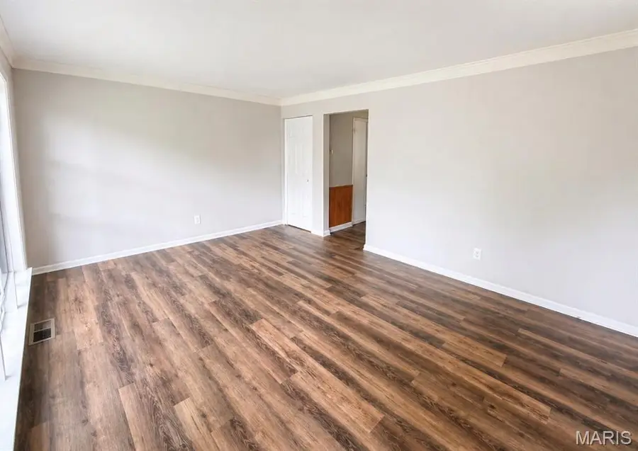 7018 Midwood Avenue, Hazelwood, MO 63042 - #2