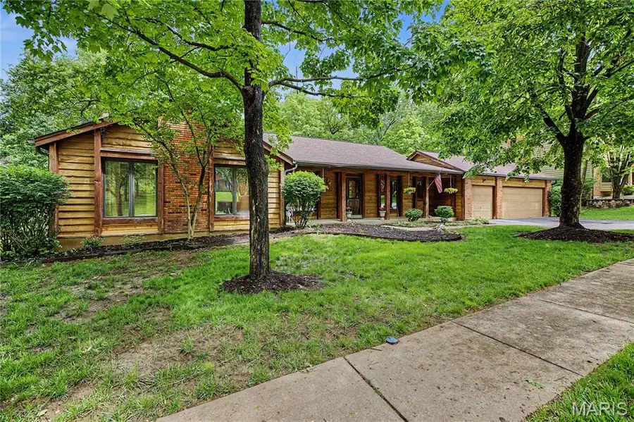2087 Woodmoor Ridge Drive, Chesterfield, MO 63011 - #2