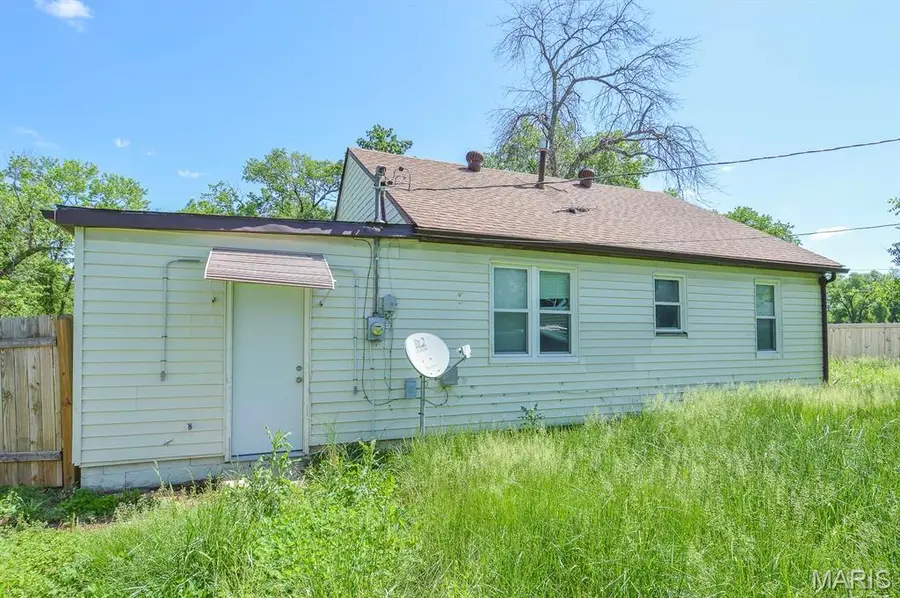 2054 Sandy Ridge Road, Cahokia, IL 62206 - #3