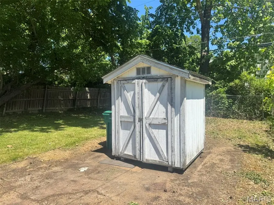 1506 Bradford Avenue, Saint Louis, MO 63133 - #3
