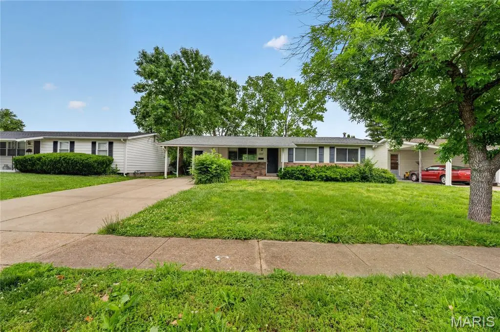1055 Jackson Lane, Florissant, MO 63031 - #1