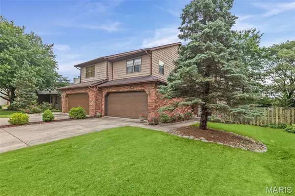 2204 Greenfield Drive, Belleville, IL 62221