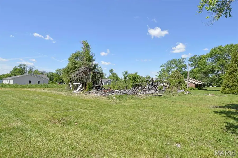 8308 Belleview Avenue, East Saint Louis, IL 62203 - #3