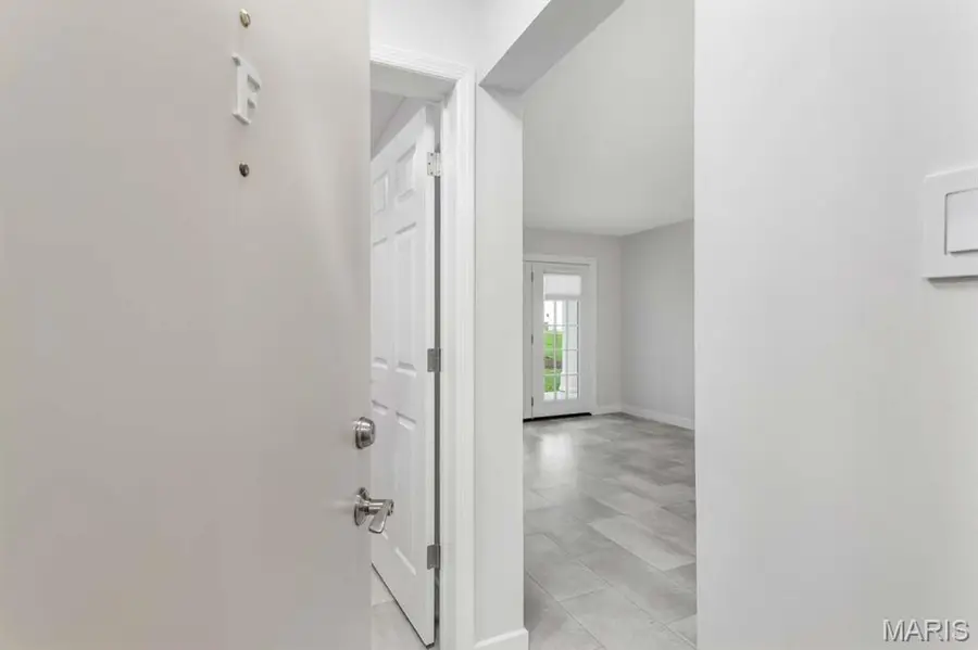 918 Hanna Place Court #F, Manchester, MO 63021 - #2