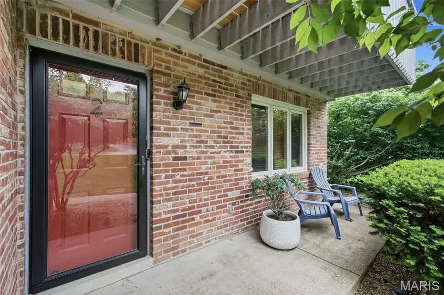 2 Hull Avenue, Saint Louis, MO 63119 - #3