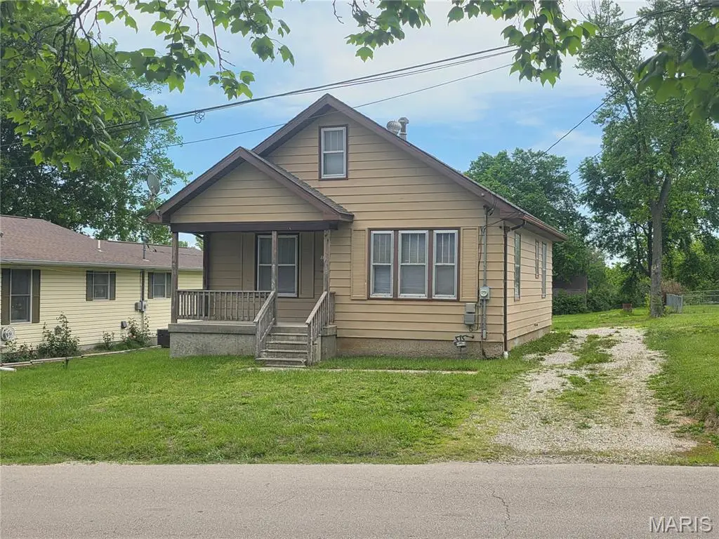 1240 Market Street, Ste Genevieve, MO 63670 - #1