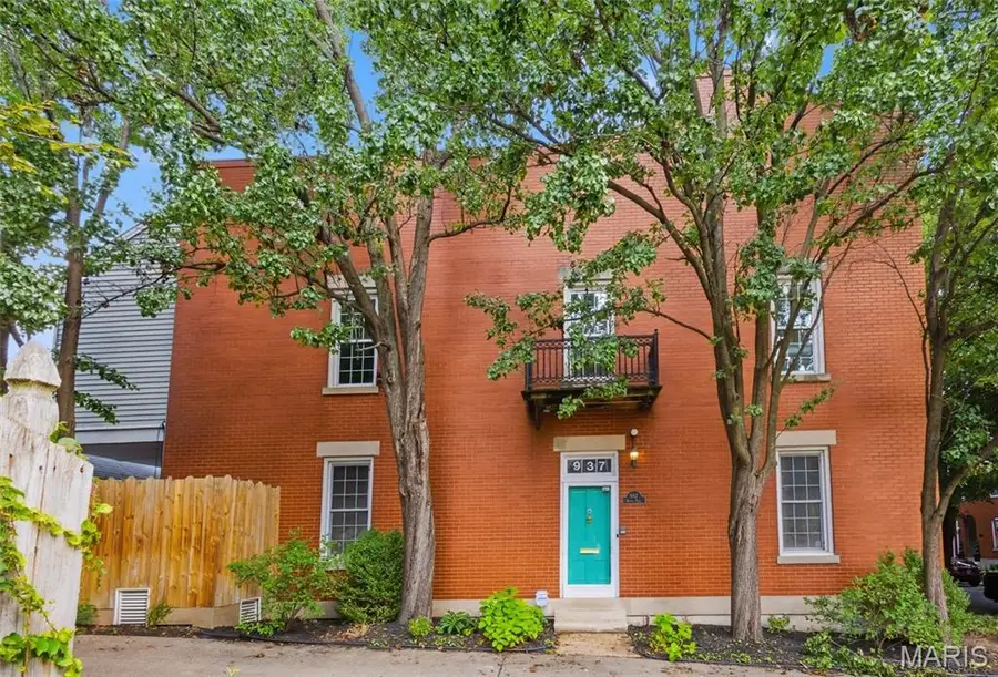 937 Rutger Street, Saint Louis, MO 63104 - #2