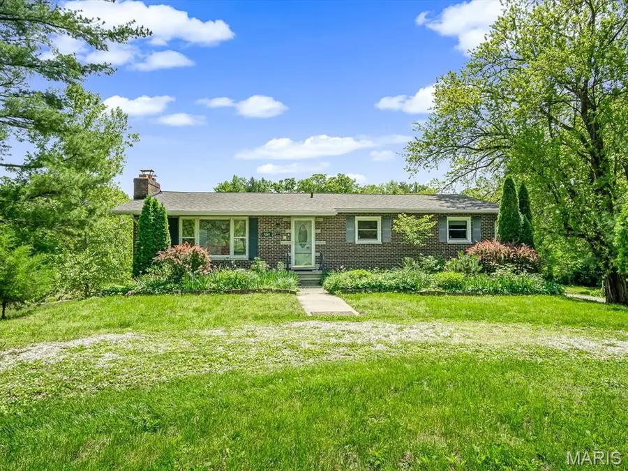 5041 Springfield Drive, Edwardsville, IL 62025 - #2