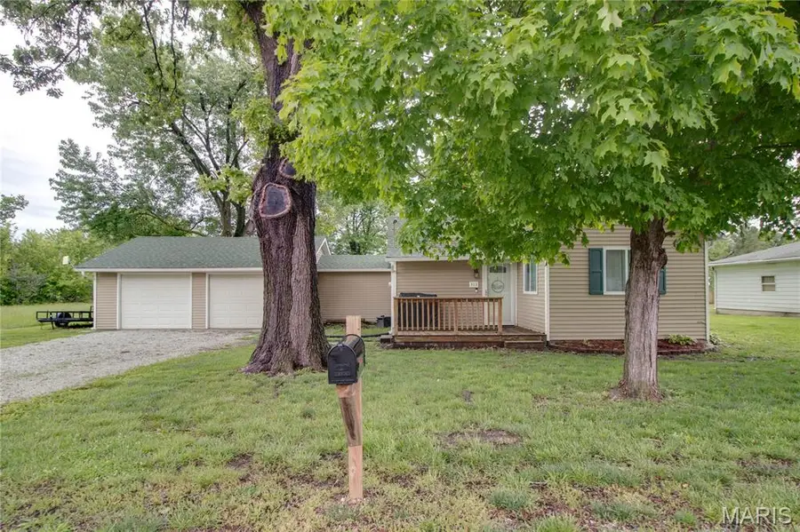 313 E Charles Street, Medora, IL 62063 - #3