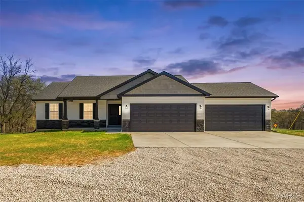 17620 Highway F, Bowling Green, MO 63334
