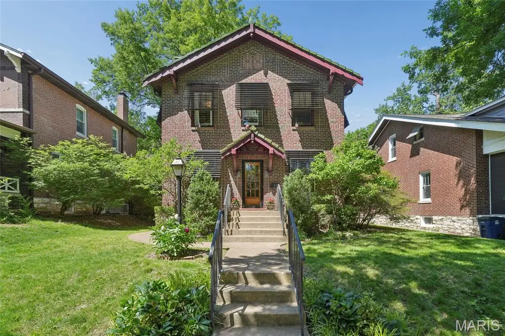 7051 Waterman Avenue, University City, MO 63130 - #1