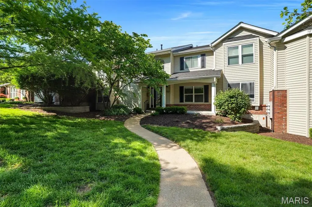 712 Woodside Trails Drive #102, Ballwin, MO 63021 - #1