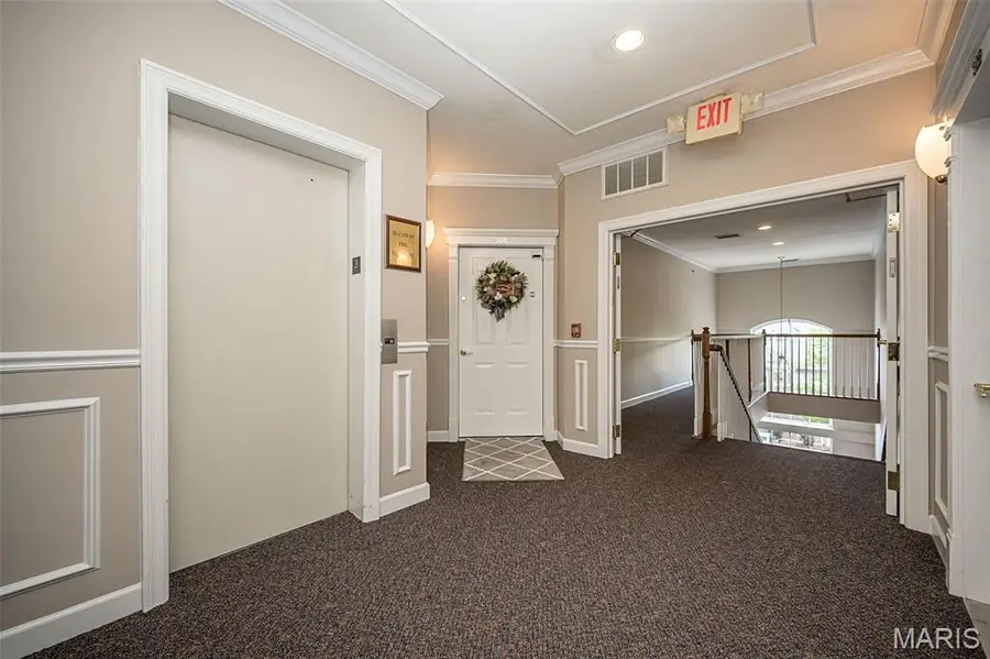 13101 Mill Crossing Court #300, Creve Coeur, MO 63141 - #3