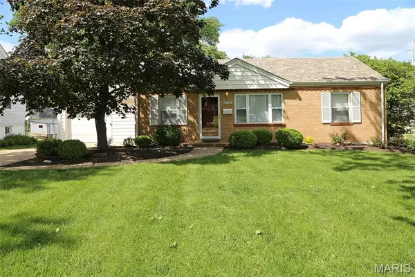 10501 Saint Michael Lane, St Ann, MO 63074