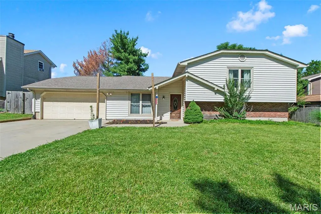 4 Red Oaks Drive, Saint Peters, MO 63376 - #1