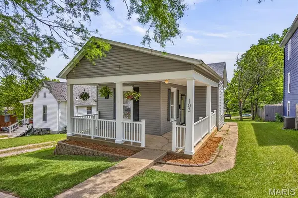 103 S 4th Street, De Soto, MO 63020