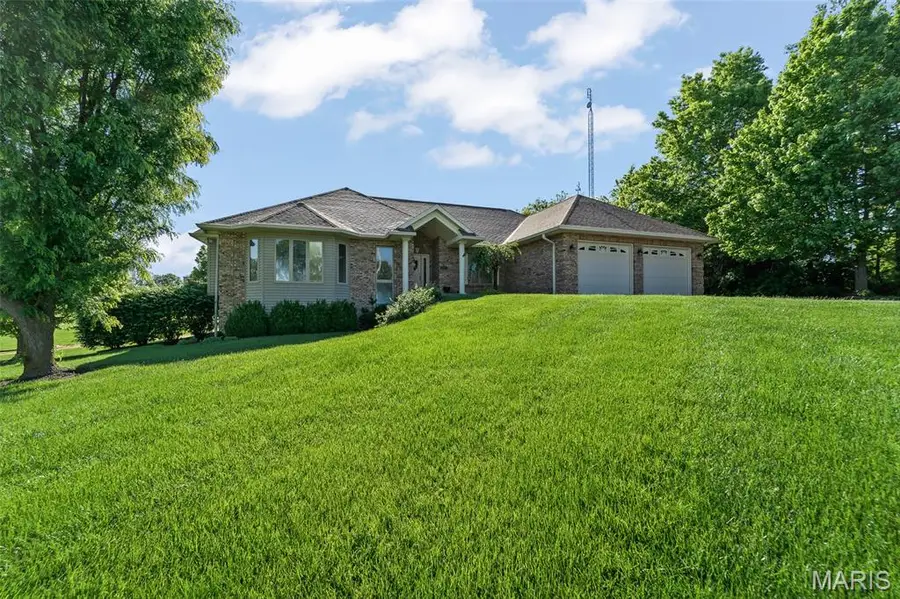 750 W Walsh Street, Montgomery City, MO 63361 - #2