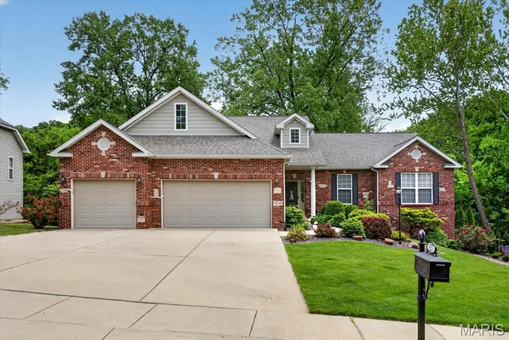 6237 Timberwolfe Drive, Glen Carbon, IL 62034 - #1