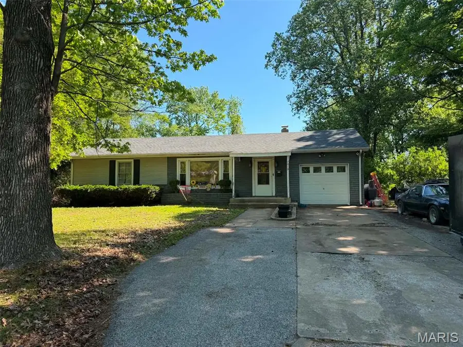 7019 W B Street, Belleville, IL 62223 - #2