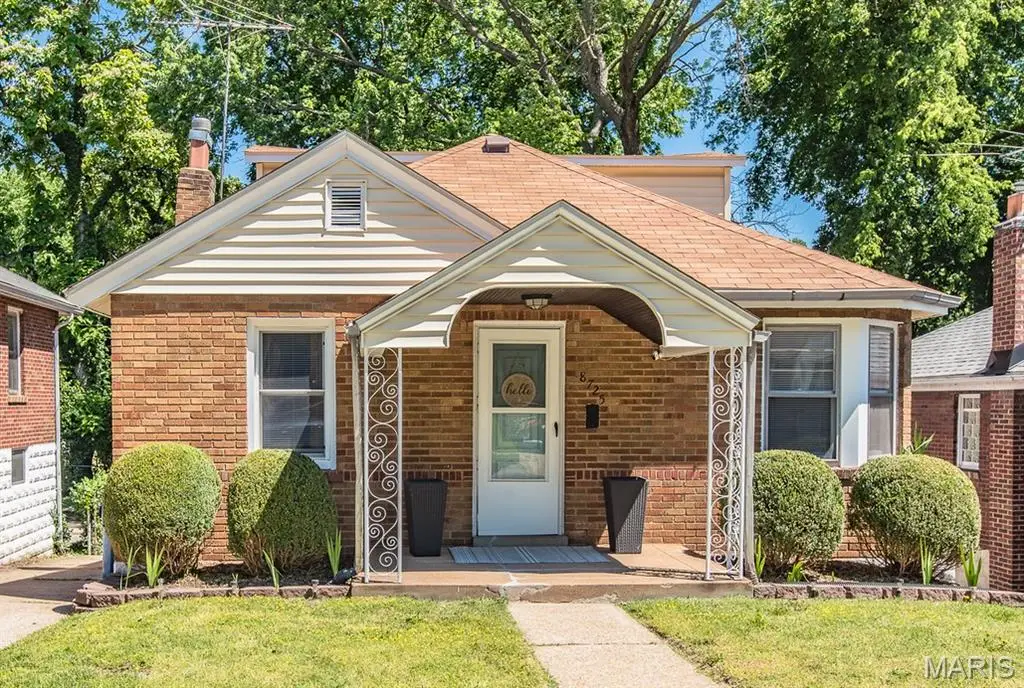 8725 Susan Avenue, Saint John, MO 63114 - #1